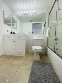 LUXURY THE YATCH 402- FREE PARKING AND WIFI - Image 3