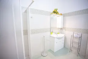 Wohnung mit Terrasse, Grill und Garten - Image 3