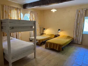 Villa in Saignon With Pool and Scenic Views - Image 2