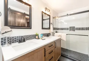 Alleman North Condominium 3 Bedroom condo - Image 3