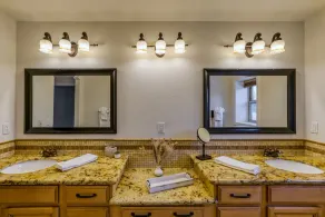 Roomy Midtown Manor 5BR Home w/ Radiant Floors - Image 5