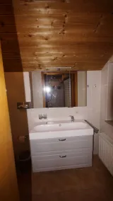 Ferienwohnung für bis 6 Persnen mit sonnigem Hof, Garten und Pool - Image 4