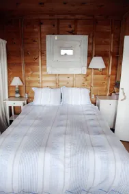 Lugn Lakeside Cabin - Image 4