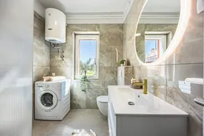 Comfortable house with swimming pool, in quiet village - Image 2
