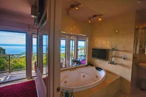 Summit Views Skyview Penthouse - Image 3