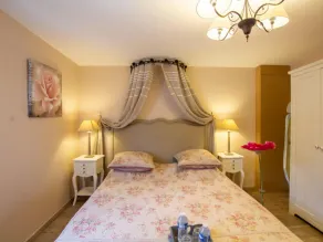 Charming cottage with garden near Bergerac - Image 4