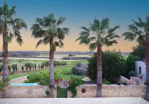 Unique country home with beautiful vistas on orchards and vineyards - Image 5