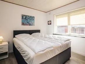6 person holiday home in Hals - Image 4