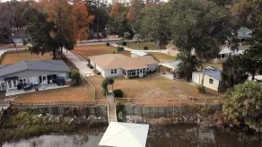 Crabbin Cabin - Spacious, Seasonal Riverside Home On The Ga Coast - Image 4