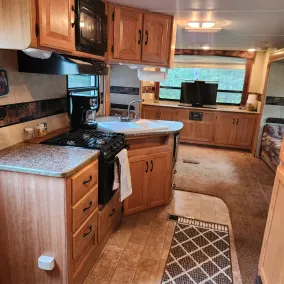 Deluxe Camper at a RV park - Image 5