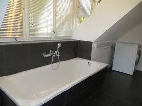 Cidade e campo, apartamento totalmente equipado na casa do pescador no lago para 2 - Image 4