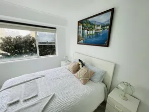 Lumen Harbour – Wake to Sydney’s Brightest Icons - Image 4