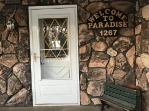 Country Mountain Paradise - Patriot Suite - Image 3