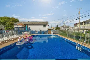 Island View Motel - Image 2