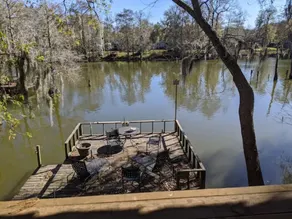 Private lakefront retreat - Image 3