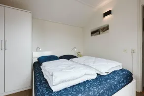 A holiday home where everyone will immediately feel at home. The homely appearance is a mix of modern design and coziness. The house is located in the front section of the popular North Sea Park, but due to its unique location, it offers a lot of pea - Image 4