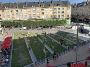 Large apartment for a family of 4, in the heart of Amiens - Image 2
