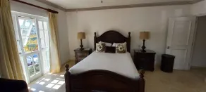 Luxury ocean view apartment 2 minutes from the beach - Image 4