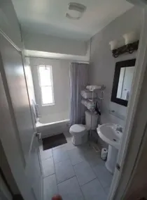 Niagara Falls Dream Family Retreat 3 BD 2 BA apartment - Image 2