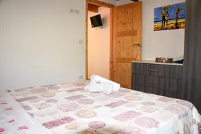 Ferienwohnung mit Pool und Garten - Image 4