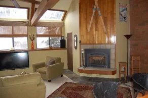 Spacious & Bright Townhouse! Almost in Beaver Creek and less than half the $$ - Image 2