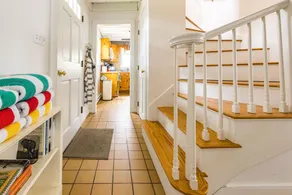 Charming Vineyard Saltbox + Ferry Tickets - Image 5