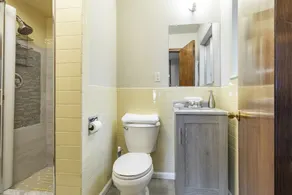 LARGE Clean Updated Lake front Cottage with THE MOST INCREDIBLE VIEW & BEACH !!! - Image 5