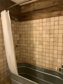 Cozy Cabin with private HOT TUB! - Image 3