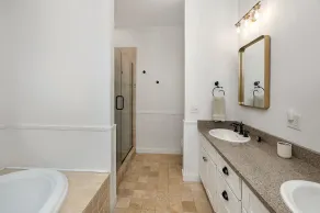 The Broadway Bungalow - 4BR Cottage with Screened Porch & Fenced Yard - Image 3