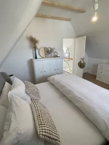 Neu! Wunderschönes Reetdachhhaus in idyllischer Lage! - Image 4