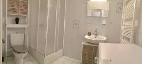 ** ALLE KOMFORT MED PRIVAT TERRAS OG HAVEN ** - Image 2