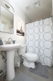 3Bedroom 2Bath near ASU with Heated Pool, Hot Tub, & Massive Putting Green - Image 4