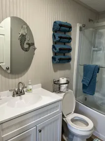 Cute cabin in nice quiet secluded area close to the water, The Coves Golf course - Image 2