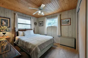 Spacious Lakefront Cabin on Lake Namakagon - Image 5