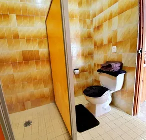 BAY HOUSE APARTMENT 2 - Image 3