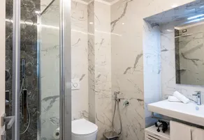 Kairos by Florence Art Apartments - Image 3