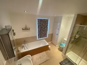 Impeccable 4-bed Home Away From Home in Swindon - Image 2