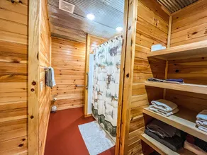 New Cabin just minutes from Sylamore Creek and close to town! - Image 3