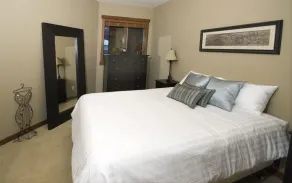 Au coeur du centre-ville de CANMORE. Beau 2BR / 2BA. Unité 311 - Image 5