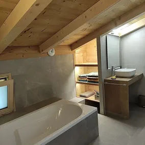 Chalet récent vue panoramique sur le Mont-Blanc - Image 3