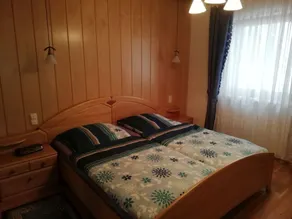 Apartamento Sonnenhäusl 54 metros quadrados para 2 pessoas no andar de cima com sala, quarto, garagem - Image 4