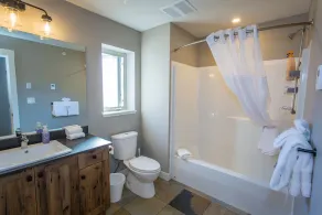 ★ Luxury Ski-in/out 3 Bedroom Townhouse w/ private hot tub & garage - Image 3