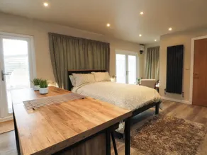 The Cabin - Image 3
