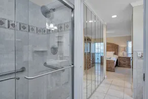 Little bit of heaven, 3BR 2BA heated pool, gorgeous yard & <10 min to the beach! - Image 3