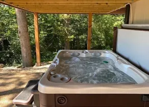 Near Big Cedar-Walkable Fun-Lake View-Hot Tub-Modern Luxury Decor-Free Attraction Tickets! - Image 2