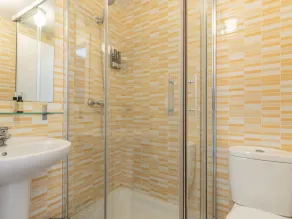 HOMEABOUT LA MERCED STUDIO 8 - Image 2