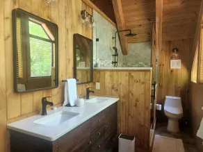 Turtle Cove Lakefront Retreat - Lake Keowee 180ft shoreline, deep-water, privacy - Image 3