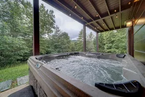 Cabin with 3 bedrooms, game room, sunrise & mountain views! - Image 4