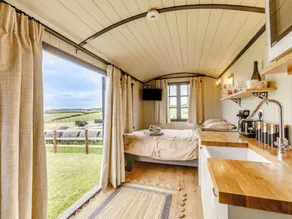 1 bedroom accommodation in Shipton-Under-Wychwood - Image 5