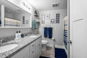 ☀High-End Hampton Beach Condo, 1 Block To Beach☀ - Image 5